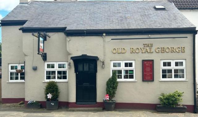 ホテル The Old Royal George Ainderby Steeple エクステリア 写真